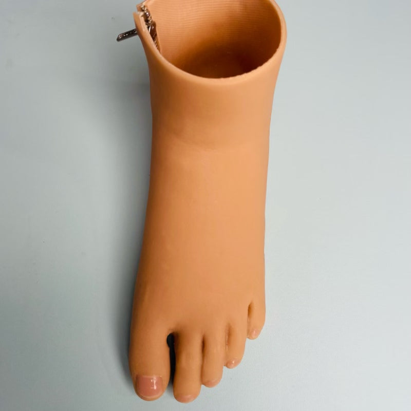 Customized foot prosthesis